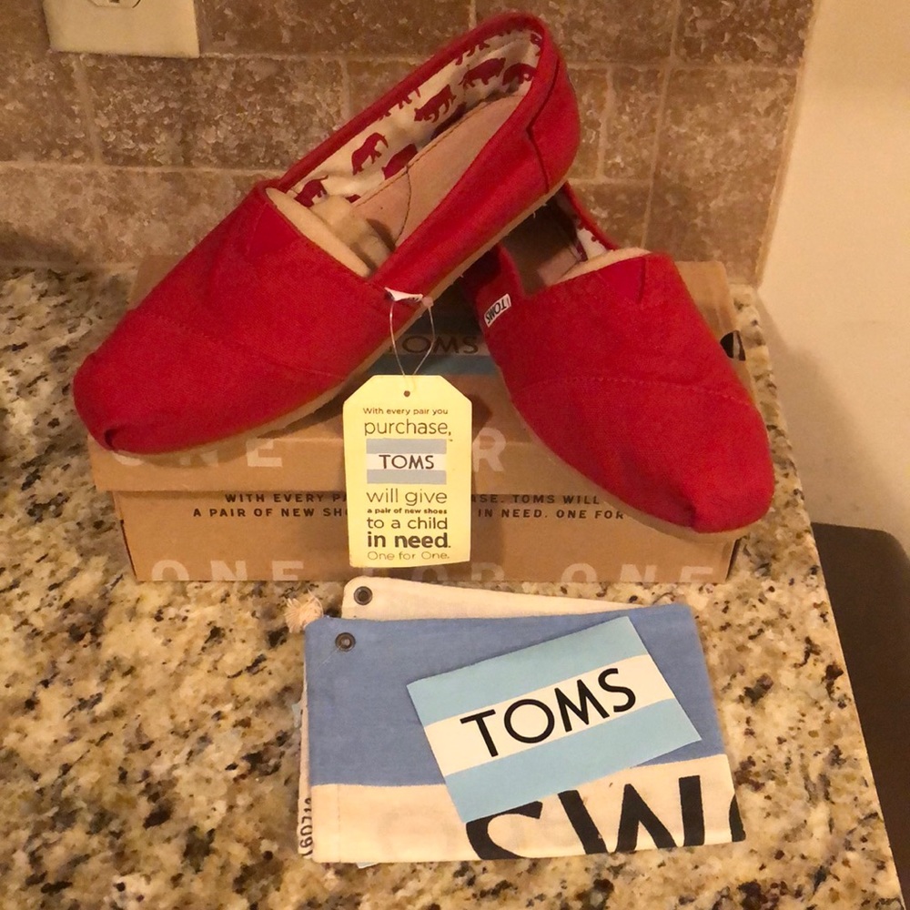 TOMS Red Canvas Classics